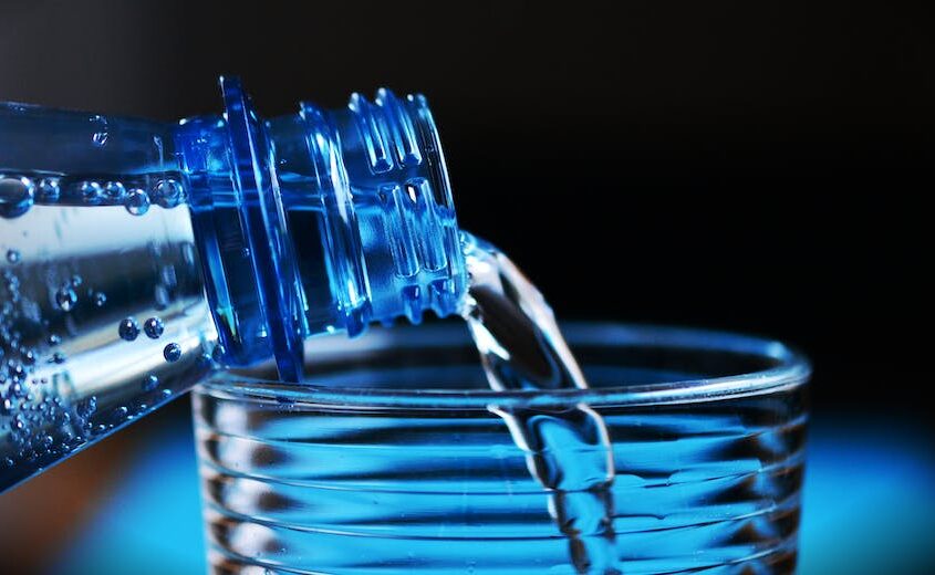 W jaki sposób wybrać najlepszą dla siebie wodę mineralną?
